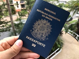 Passaportes reais brasileiros à venda online